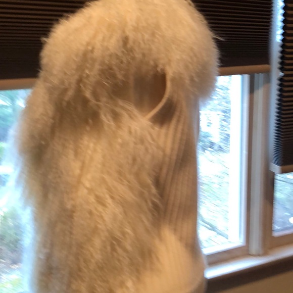 NWT Michael Kors Mongolian fur vest - Picture 3 of 5